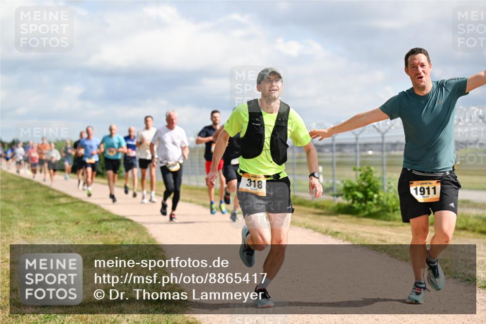 14.09.2025 - Airport Race Dr. Thomas Lammeyer http://msf.ph/oto/8865417 14.09.2025 12:05:52 Laufen 318, 1911 meine-sportfotos.de