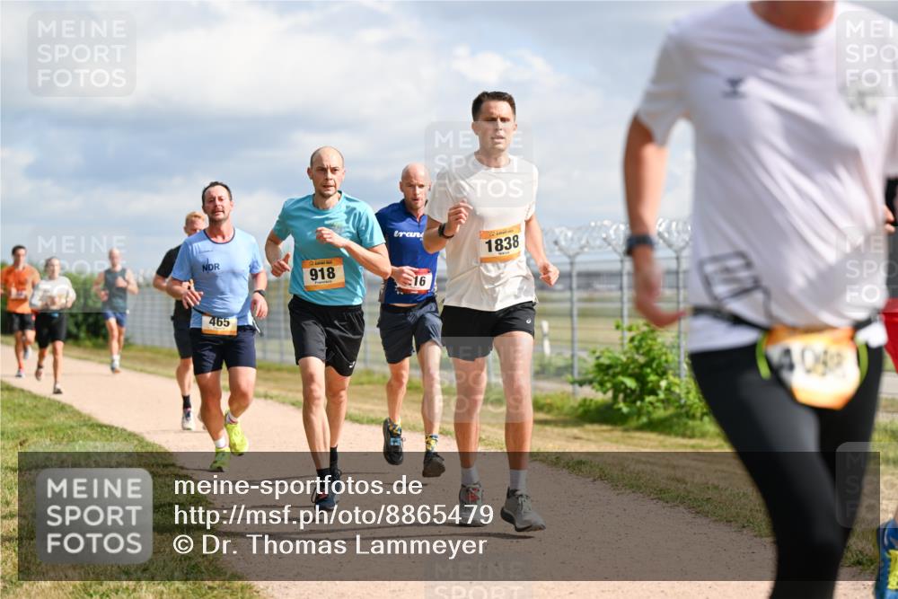 14.09.2025 - Airport Race Dr. Thomas Lammeyer http://msf.ph/oto/8865479 14.09.2025 12:05:56 Laufen 918, 16, 1838, 465, 08 meine-sportfotos.de