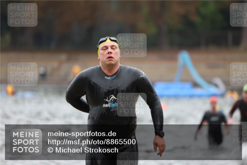 14.09.2025 - Stadtparktriathlon Michael Strokosch http://msf.ph/oto/8865500 14.09.2025 09:04:02 Schwimmen 379, 398, 406, 420, 421, 423 meine-sportfotos.de