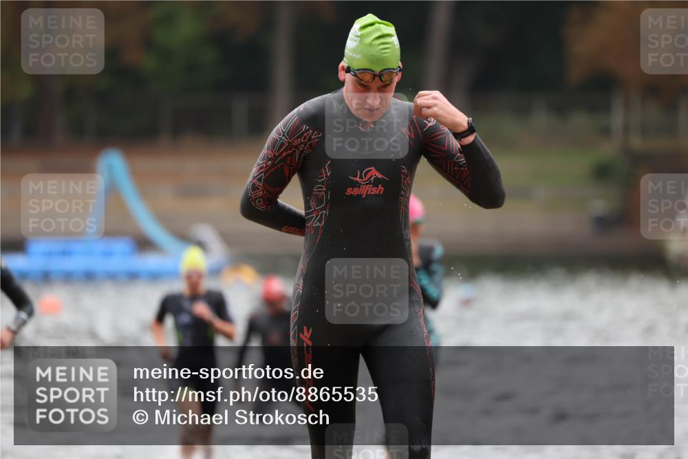 14.09.2025 - Stadtparktriathlon Michael Strokosch http://msf.ph/oto/8865535 14.09.2025 09:04:10 Schwimmen 395, 398, 399, 420, 423 meine-sportfotos.de