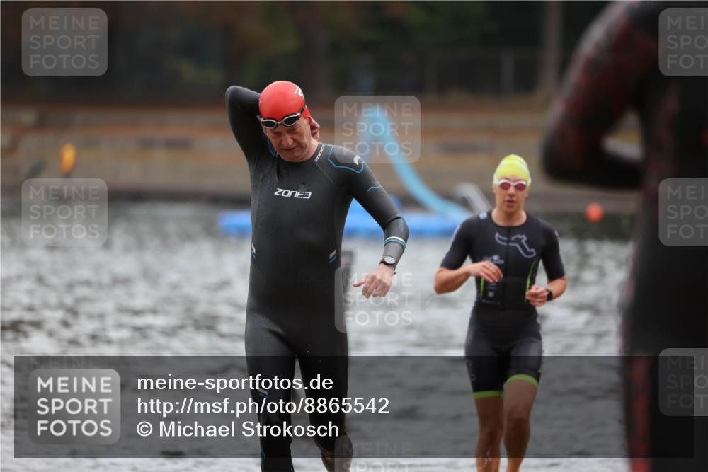 14.09.2025 - Stadtparktriathlon Michael Strokosch http://msf.ph/oto/8865542 14.09.2025 09:04:12 Schwimmen 395, 398, 399, 420, 423 meine-sportfotos.de