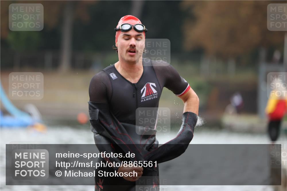 14.09.2025 - Stadtparktriathlon Michael Strokosch http://msf.ph/oto/8865561 14.09.2025 09:04:19 Schwimmen 395, 399 meine-sportfotos.de