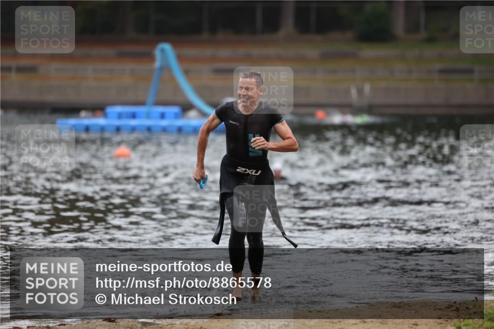 14.09.2025 - Stadtparktriathlon Michael Strokosch http://msf.ph/oto/8865578 14.09.2025 09:04:54 Schwimmen 432 meine-sportfotos.de