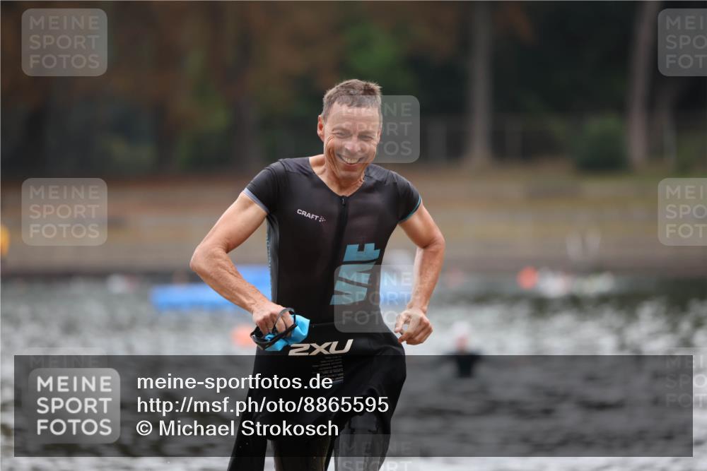 14.09.2025 - Stadtparktriathlon Michael Strokosch http://msf.ph/oto/8865595 14.09.2025 09:04:57 Schwimmen 432 meine-sportfotos.de