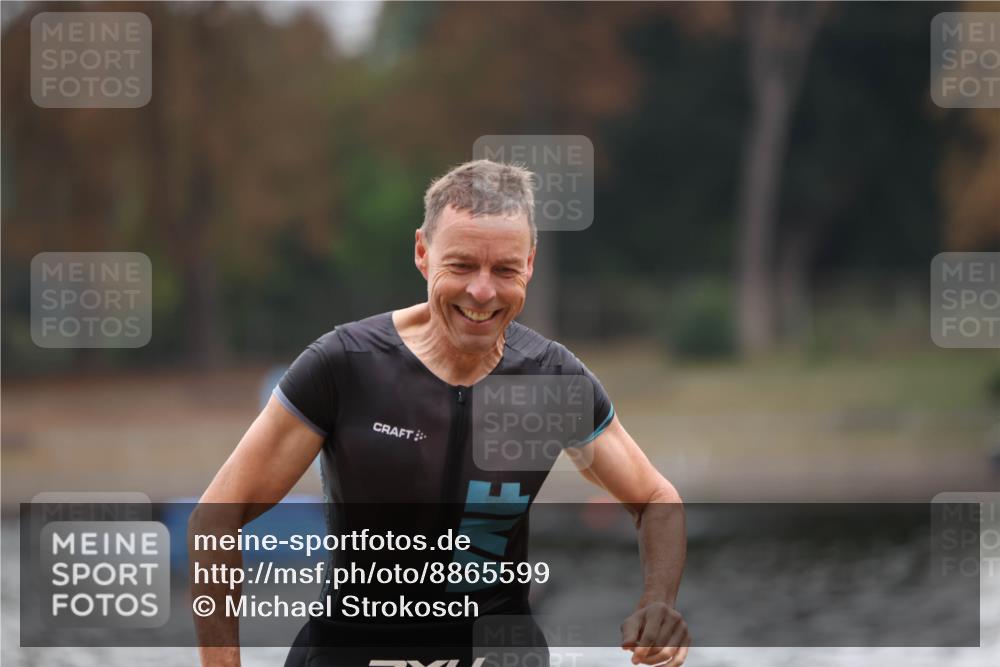14.09.2025 - Stadtparktriathlon Michael Strokosch http://msf.ph/oto/8865599 14.09.2025 09:04:58 Schwimmen 432 meine-sportfotos.de