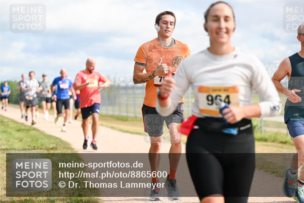 14.09.2025 - Airport Race Dr. Thomas Lammeyer http://msf.ph/oto/8865600 14.09.2025 12:06:04 Laufen 75, 964 meine-sportfotos.de