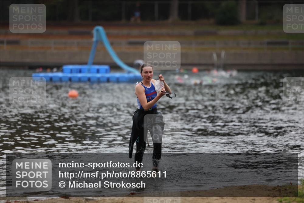 14.09.2025 - Stadtparktriathlon Michael Strokosch http://msf.ph/oto/8865611 14.09.2025 09:05:18 Schwimmen 415 meine-sportfotos.de
