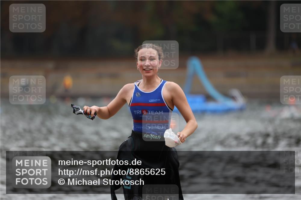 14.09.2025 - Stadtparktriathlon Michael Strokosch http://msf.ph/oto/8865625 14.09.2025 09:05:23 Schwimmen 415 meine-sportfotos.de