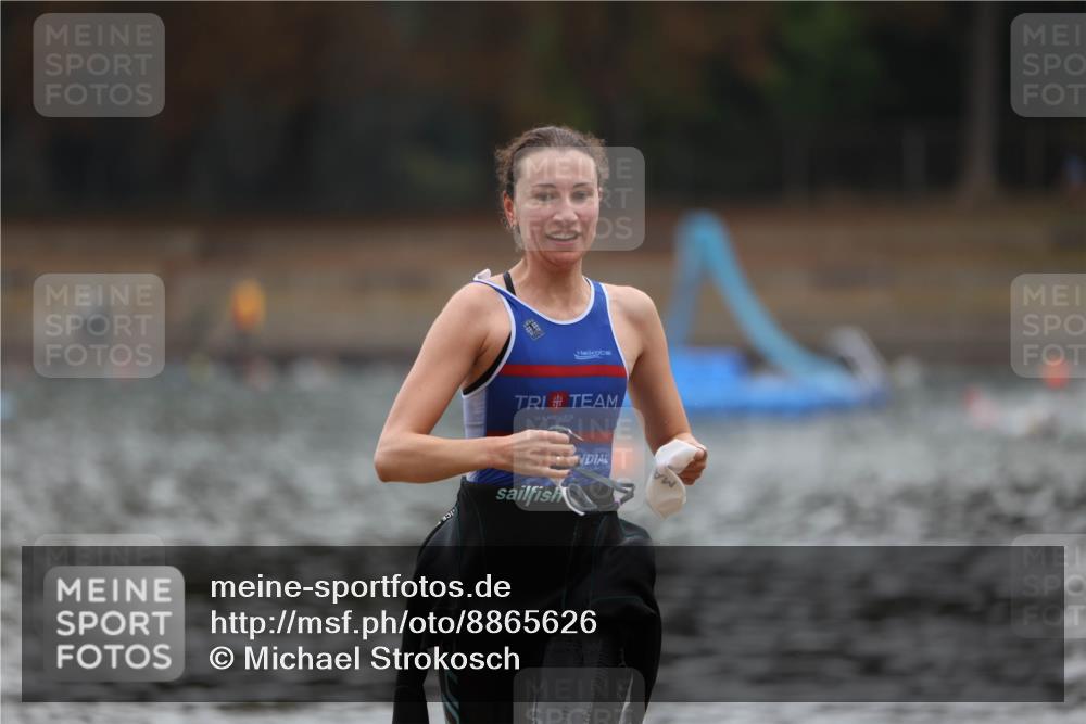 14.09.2025 - Stadtparktriathlon Michael Strokosch http://msf.ph/oto/8865626 14.09.2025 09:05:23 Schwimmen 415 meine-sportfotos.de