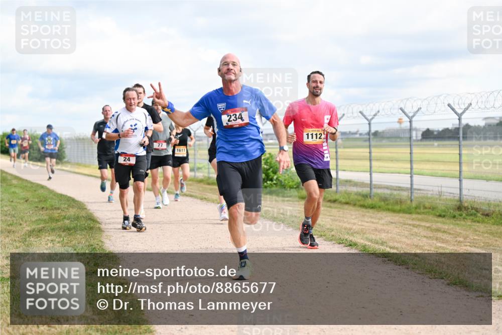 14.09.2025 - Airport Race Dr. Thomas Lammeyer http://msf.ph/oto/8865677 14.09.2025 12:06:08 Laufen 24, 77, 1611, 234, 1112 meine-sportfotos.de