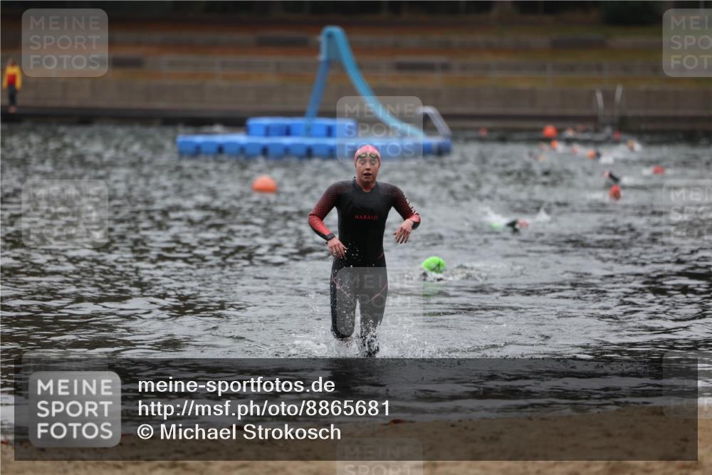 14.09.2025 - Stadtparktriathlon Michael Strokosch http://msf.ph/oto/8865681 14.09.2025 09:10:47 Schwimmen 484 meine-sportfotos.de