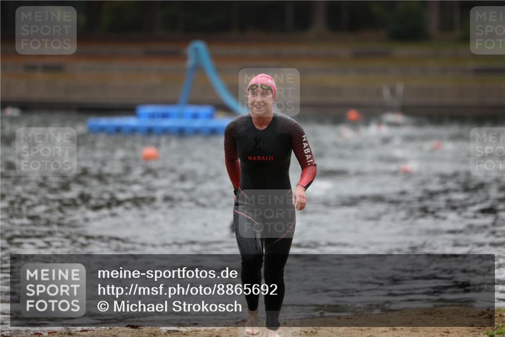14.09.2025 - Stadtparktriathlon Michael Strokosch http://msf.ph/oto/8865692 14.09.2025 09:10:51 Schwimmen 484, 488 meine-sportfotos.de
