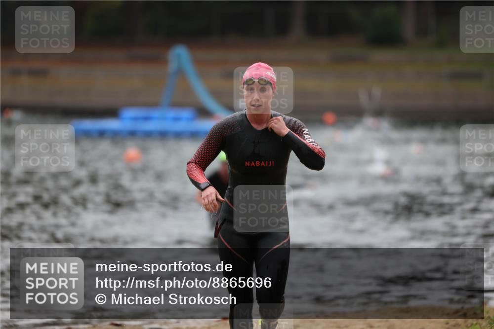 14.09.2025 - Stadtparktriathlon Michael Strokosch http://msf.ph/oto/8865696 14.09.2025 09:10:52 Schwimmen 484, 488 meine-sportfotos.de