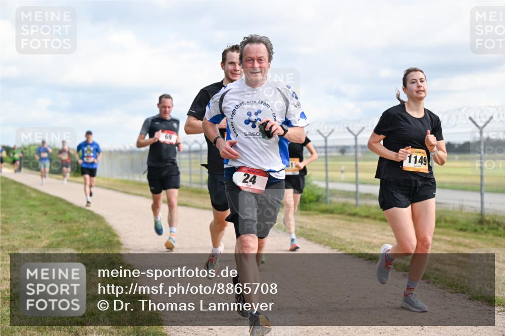14.09.2025 - Airport Race Dr. Thomas Lammeyer http://msf.ph/oto/8865708 14.09.2025 12:06:10 Laufen 1149, 69, 24 meine-sportfotos.de