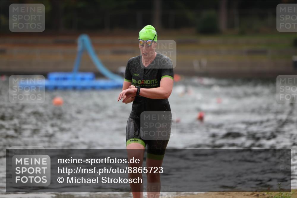 14.09.2025 - Stadtparktriathlon Michael Strokosch http://msf.ph/oto/8865723 14.09.2025 09:11:00 Schwimmen 487, 488 meine-sportfotos.de