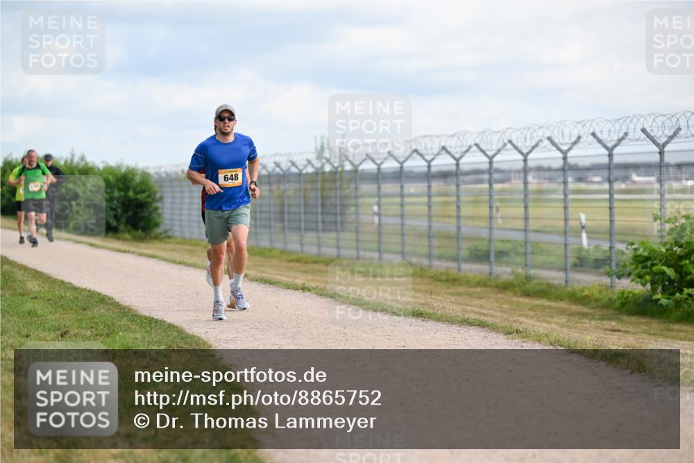 14.09.2025 - Airport Race Dr. Thomas Lammeyer http://msf.ph/oto/8865752 14.09.2025 12:06:15 Laufen 648 meine-sportfotos.de