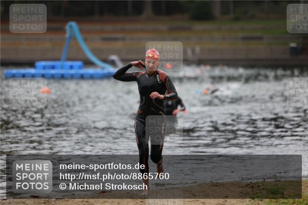 14.09.2025 - Stadtparktriathlon Michael Strokosch http://msf.ph/oto/8865760 14.09.2025 09:11:20 Schwimmen 466 meine-sportfotos.de