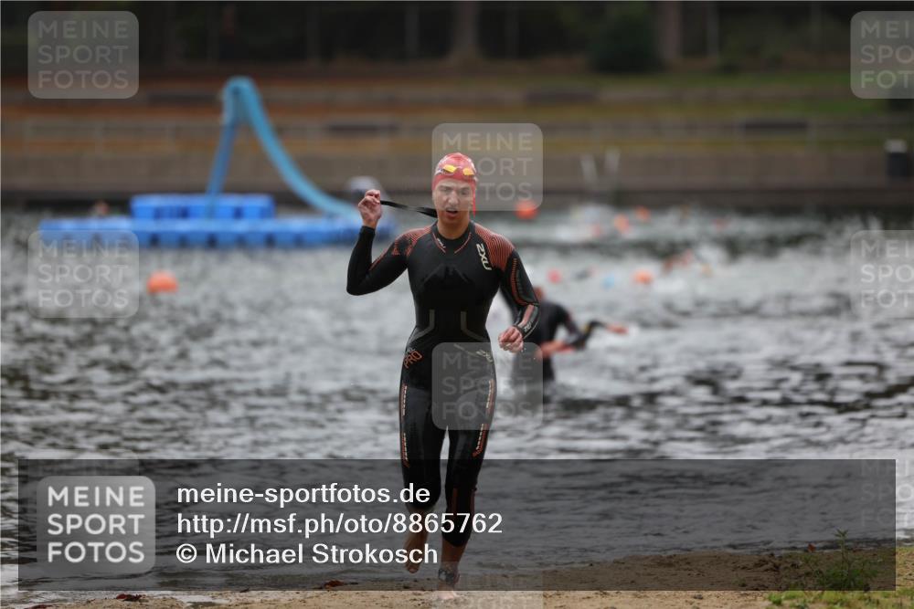 14.09.2025 - Stadtparktriathlon Michael Strokosch http://msf.ph/oto/8865762 14.09.2025 09:11:20 Schwimmen 466 meine-sportfotos.de