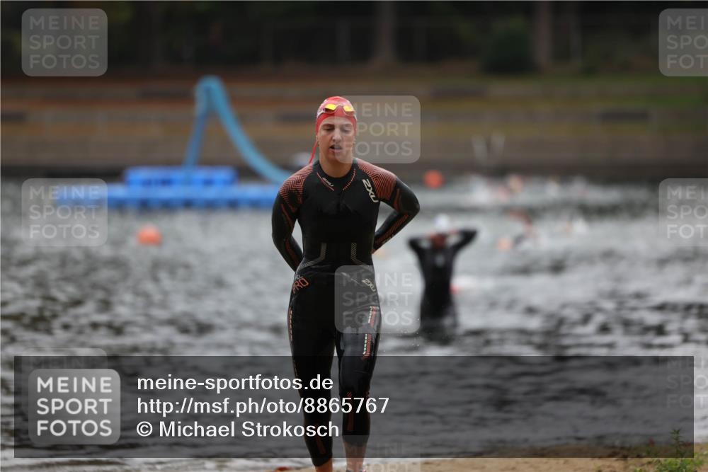 14.09.2025 - Stadtparktriathlon Michael Strokosch http://msf.ph/oto/8865767 14.09.2025 09:11:21 Schwimmen 457, 466 meine-sportfotos.de
