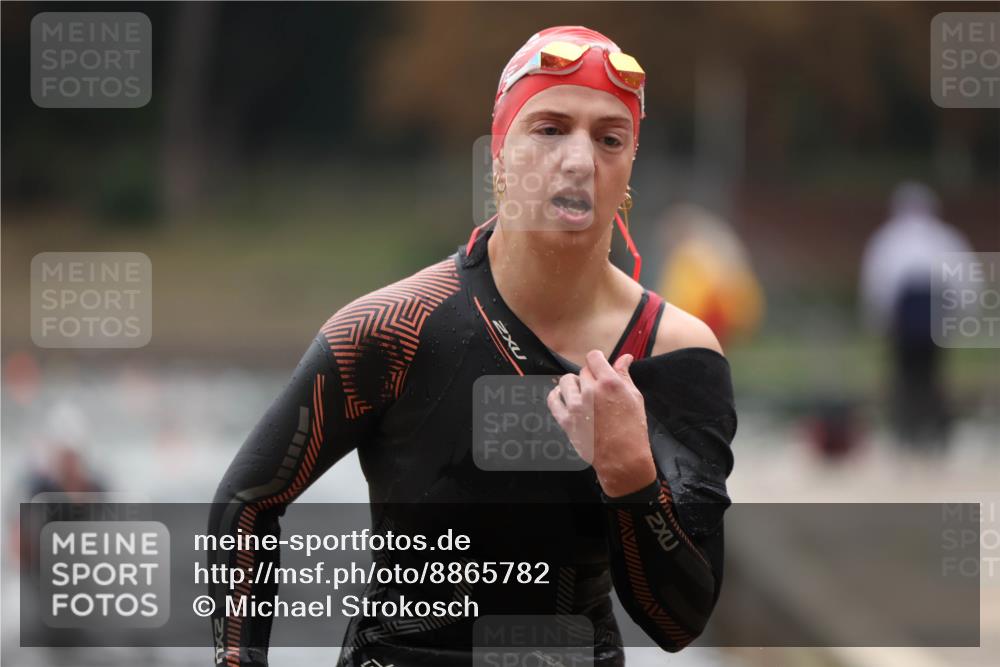 14.09.2025 - Stadtparktriathlon Michael Strokosch http://msf.ph/oto/8865782 14.09.2025 09:11:24 Schwimmen 457, 466 meine-sportfotos.de