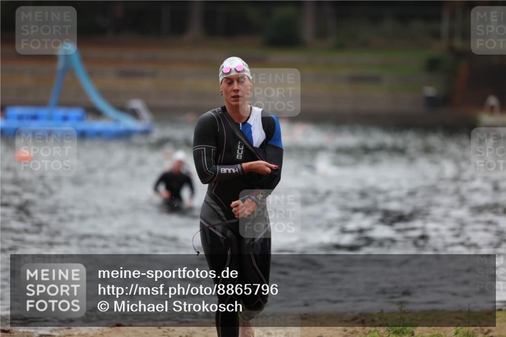 14.09.2025 - Stadtparktriathlon Michael Strokosch http://msf.ph/oto/8865796 14.09.2025 09:11:32 Schwimmen 457, 478 meine-sportfotos.de