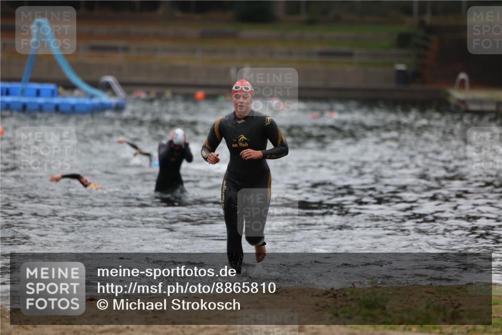 14.09.2025 - Stadtparktriathlon Michael Strokosch http://msf.ph/oto/8865810 14.09.2025 09:11:37 Schwimmen 457, 478 meine-sportfotos.de