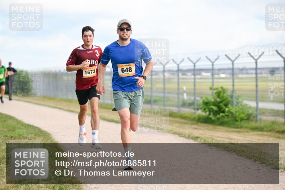 14.09.2025 - Airport Race Dr. Thomas Lammeyer http://msf.ph/oto/8865811 14.09.2025 12:06:18 Laufen 1673, 648 meine-sportfotos.de
