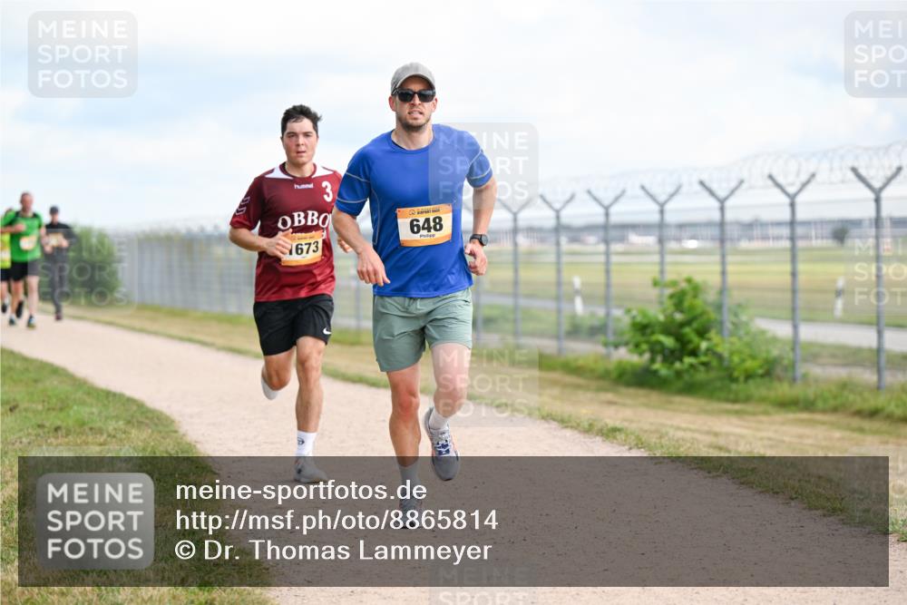 14.09.2025 - Airport Race Dr. Thomas Lammeyer http://msf.ph/oto/8865814 14.09.2025 12:06:18 Laufen 673, 648 meine-sportfotos.de