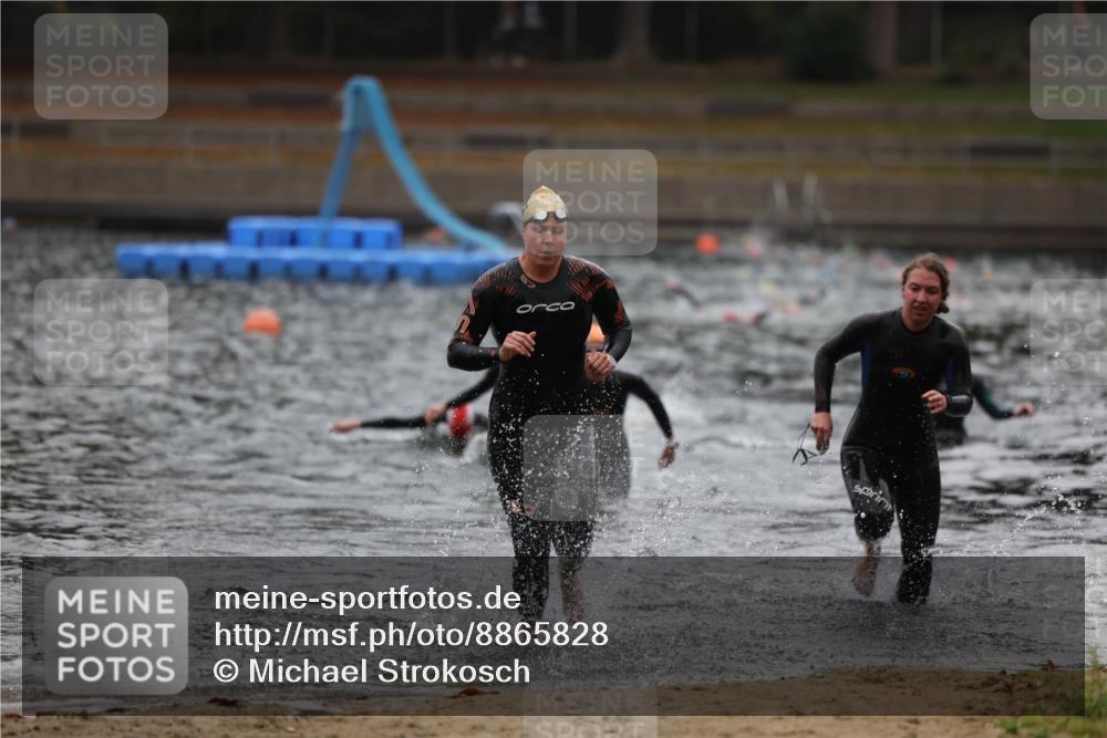 14.09.2025 - Stadtparktriathlon Michael Strokosch http://msf.ph/oto/8865828 14.09.2025 09:11:47 Schwimmen 453, 456, 478, 501 meine-sportfotos.de