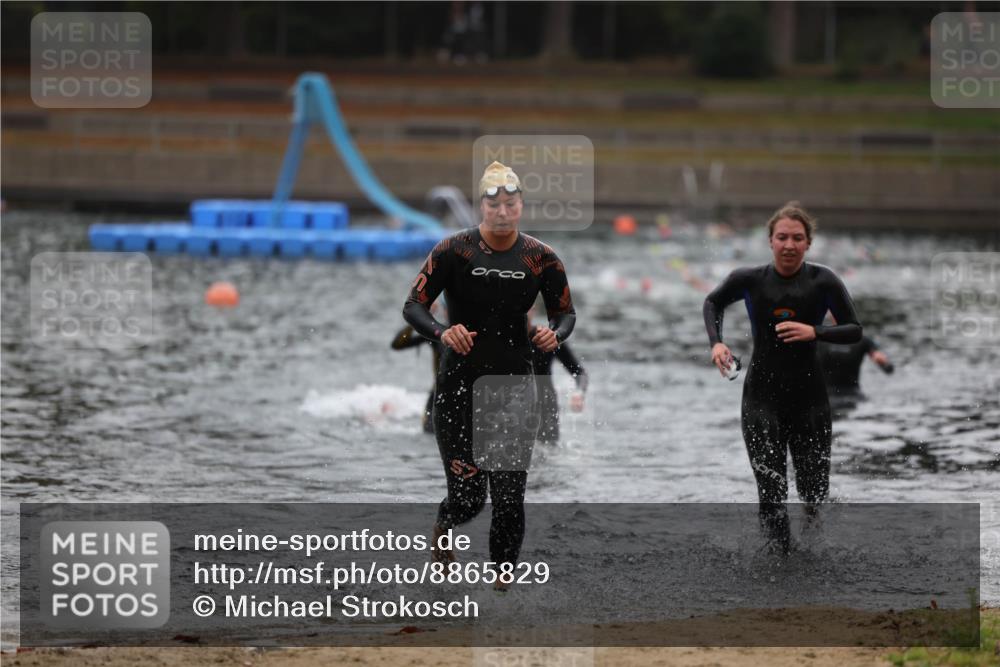 14.09.2025 - Stadtparktriathlon Michael Strokosch http://msf.ph/oto/8865829 14.09.2025 09:11:47 Schwimmen 453, 456, 478, 501 meine-sportfotos.de