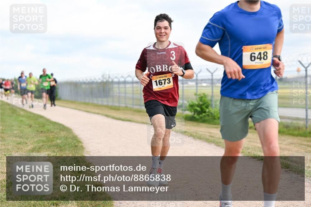 14.09.2025 - Airport Race Dr. Thomas Lammeyer http://msf.ph/oto/8865838 14.09.2025 12:06:19 Laufen 3, 1673, 648 meine-sportfotos.de