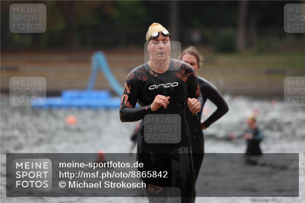 14.09.2025 - Stadtparktriathlon Michael Strokosch http://msf.ph/oto/8865842 14.09.2025 09:11:51 Schwimmen 453, 456, 460, 462, 501 meine-sportfotos.de
