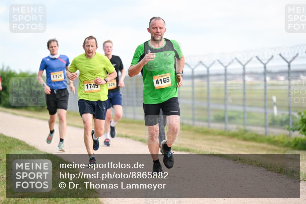 14.09.2025 - Airport Race Dr. Thomas Lammeyer http://msf.ph/oto/8865882 14.09.2025 12:06:24 Laufen 1720, 1745, 326, 4165 meine-sportfotos.de