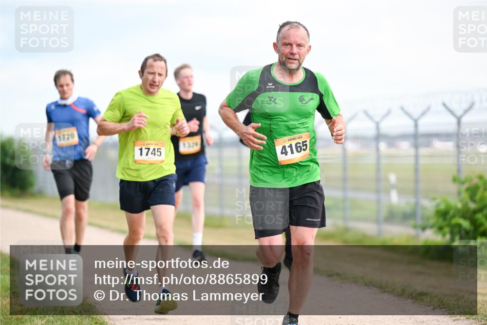 14.09.2025 - Airport Race Dr. Thomas Lammeyer http://msf.ph/oto/8865899 14.09.2025 12:06:25 Laufen 1720, 1745, 4165 meine-sportfotos.de