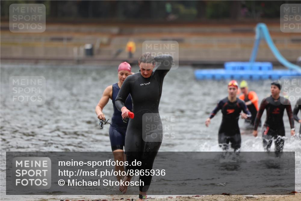 14.09.2025 - Stadtparktriathlon Michael Strokosch http://msf.ph/oto/8865936 14.09.2025 09:12:40 Schwimmen 459, 463, 467, 468, 483 meine-sportfotos.de