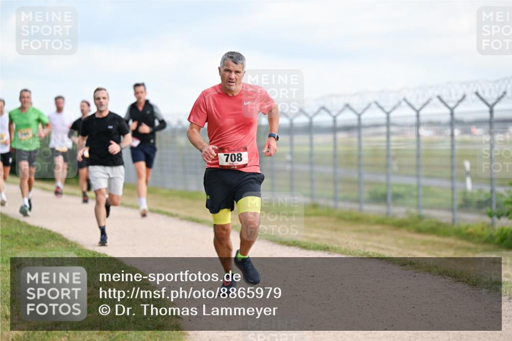 14.09.2025 - Airport Race Dr. Thomas Lammeyer http://msf.ph/oto/8865979 14.09.2025 12:06:31 Laufen 708 meine-sportfotos.de