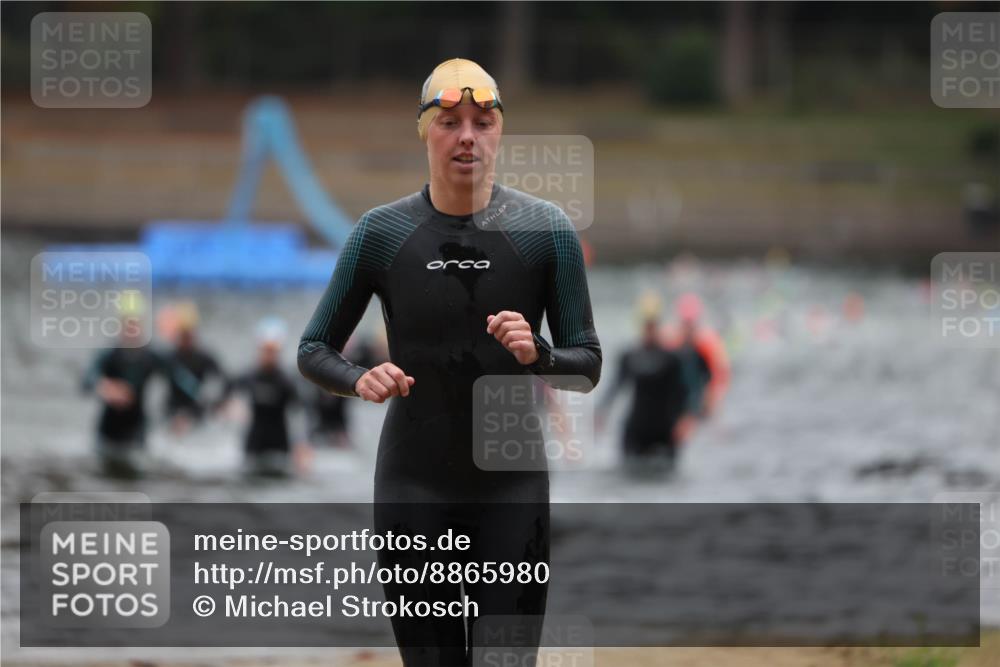 14.09.2025 - Stadtparktriathlon Michael Strokosch http://msf.ph/oto/8865980 14.09.2025 09:12:59 Schwimmen 454, 474, 493, 502 meine-sportfotos.de
