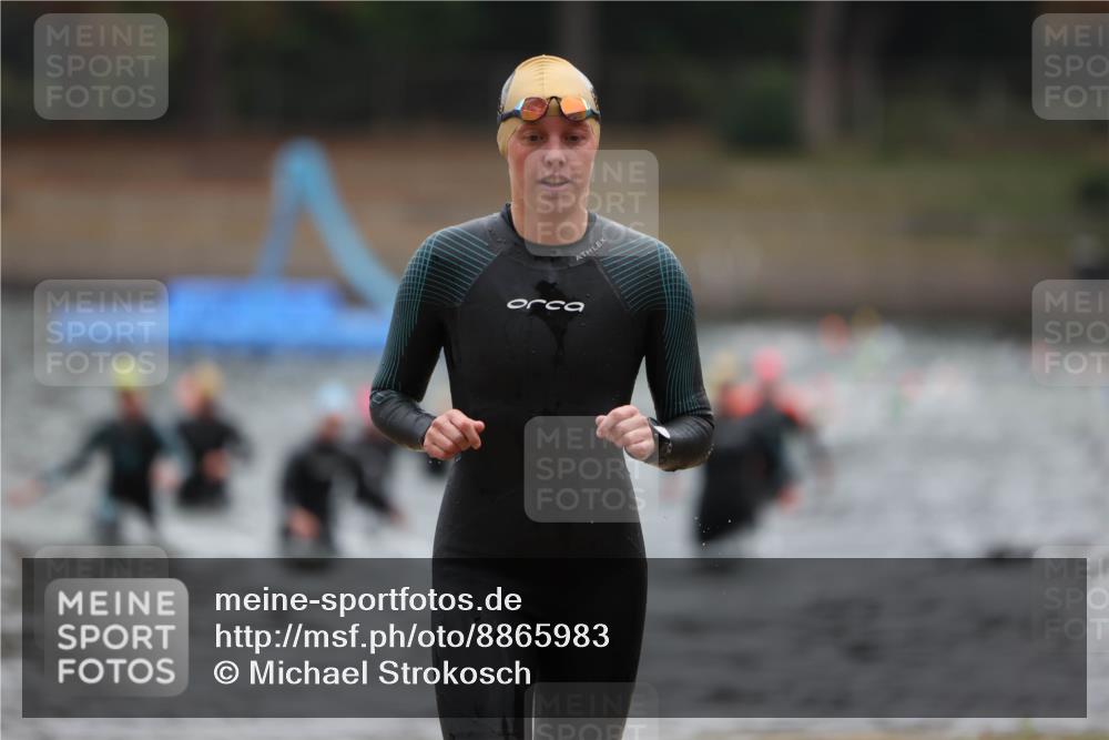 14.09.2025 - Stadtparktriathlon Michael Strokosch http://msf.ph/oto/8865983 14.09.2025 09:12:59 Schwimmen 454, 474, 493, 502 meine-sportfotos.de