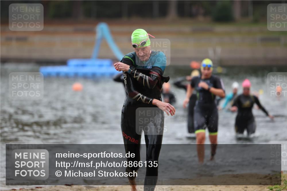 14.09.2025 - Stadtparktriathlon Michael Strokosch http://msf.ph/oto/8866135 14.09.2025 09:14:12 Schwimmen 469, 486, 495, 500, 506 meine-sportfotos.de