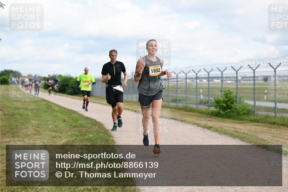 14.09.2025 - Airport Race Dr. Thomas Lammeyer http://msf.ph/oto/8866139 14.09.2025 12:06:44 Laufen 1892 meine-sportfotos.de