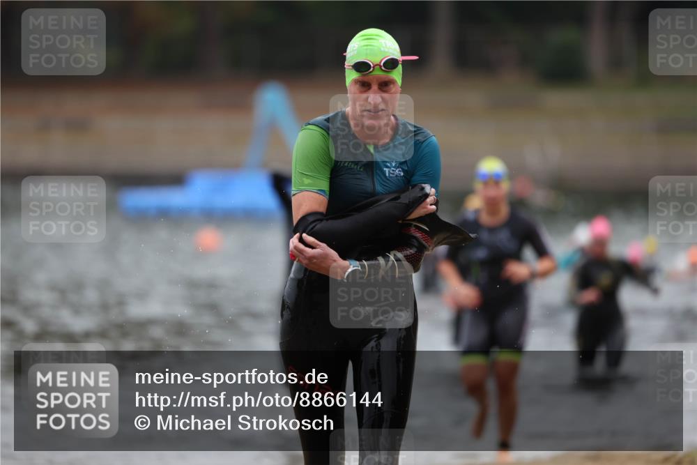 14.09.2025 - Stadtparktriathlon Michael Strokosch http://msf.ph/oto/8866144 14.09.2025 09:14:13 Schwimmen 469, 486, 495, 500, 506 meine-sportfotos.de