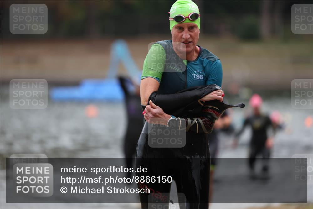 14.09.2025 - Stadtparktriathlon Michael Strokosch http://msf.ph/oto/8866150 14.09.2025 09:14:14 Schwimmen 469, 486, 495, 500, 506 meine-sportfotos.de