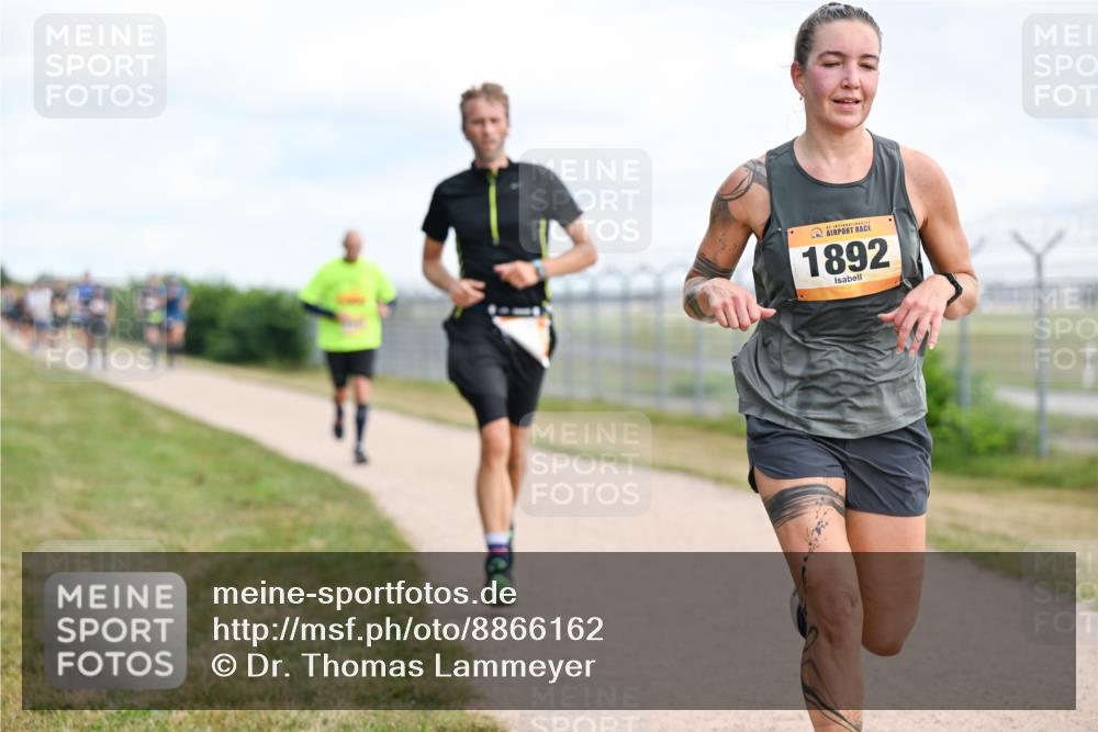 14.09.2025 - Airport Race Dr. Thomas Lammeyer http://msf.ph/oto/8866162 14.09.2025 12:06:45 Laufen 1892 meine-sportfotos.de