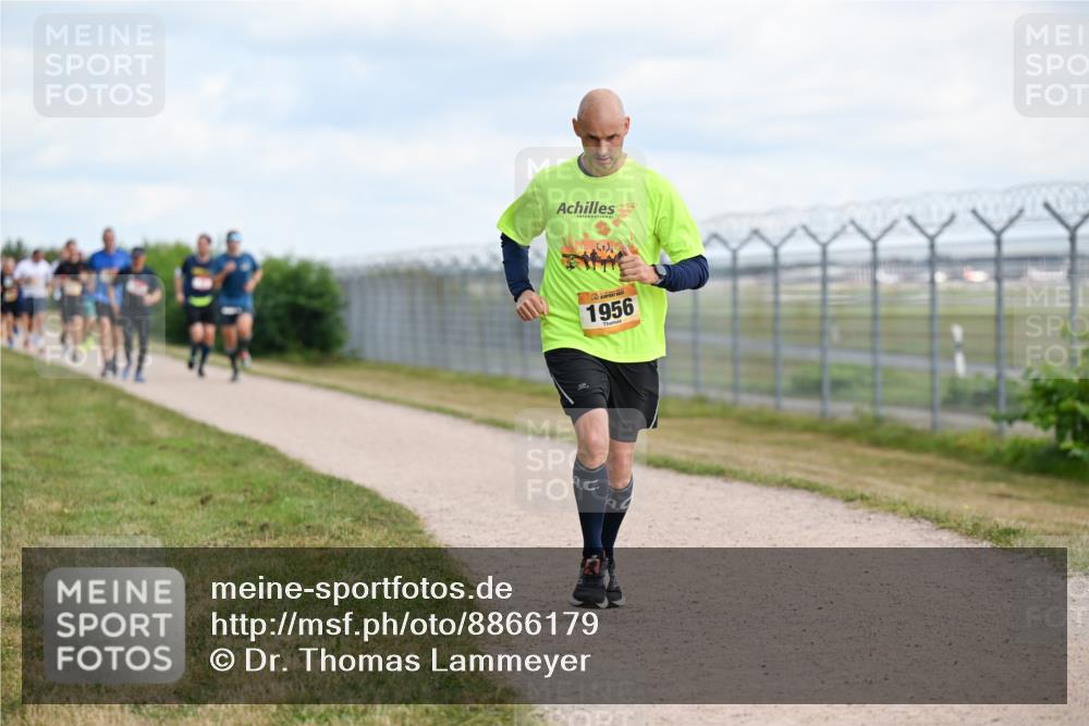 14.09.2025 - Airport Race Dr. Thomas Lammeyer http://msf.ph/oto/8866179 14.09.2025 12:06:48 Laufen 1956 meine-sportfotos.de