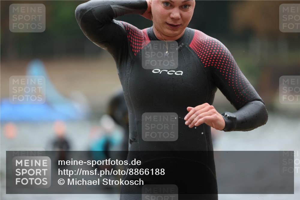 14.09.2025 - Stadtparktriathlon Michael Strokosch http://msf.ph/oto/8866188 14.09.2025 09:14:23 Schwimmen 450, 469, 500, 506 meine-sportfotos.de