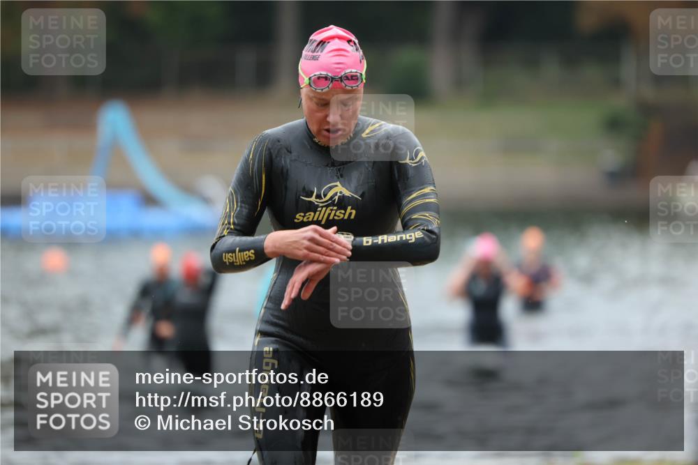 14.09.2025 - Stadtparktriathlon Michael Strokosch http://msf.ph/oto/8866189 14.09.2025 09:14:24 Schwimmen 450, 458, 469, 506 meine-sportfotos.de