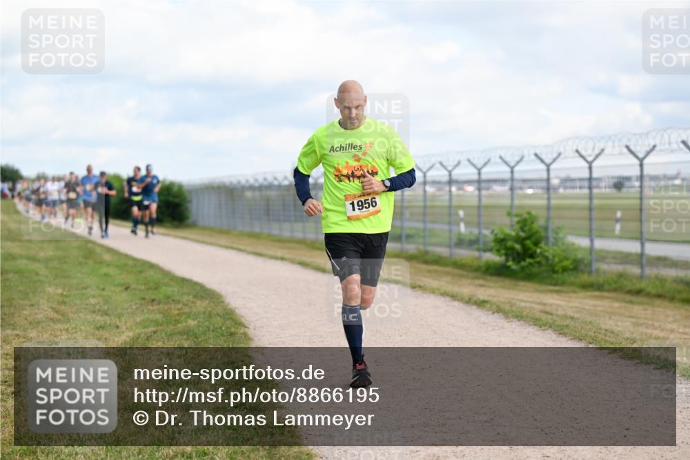 14.09.2025 - Airport Race Dr. Thomas Lammeyer http://msf.ph/oto/8866195 14.09.2025 12:06:49 Laufen 1956 meine-sportfotos.de