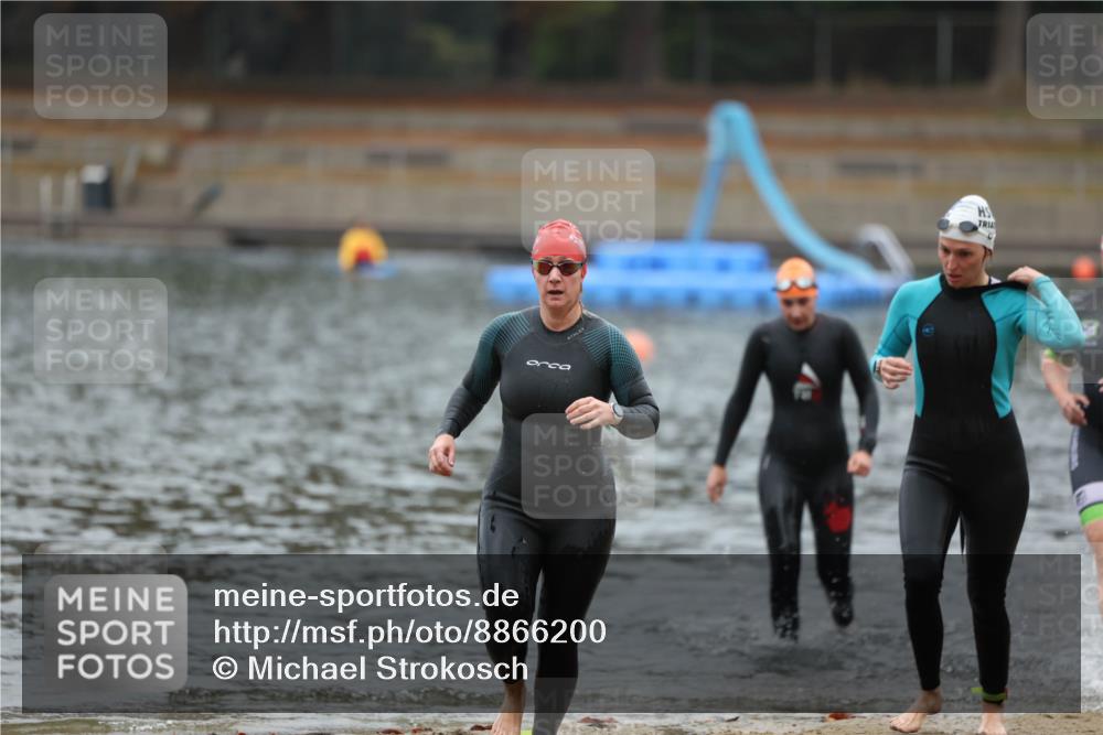 14.09.2025 - Stadtparktriathlon Michael Strokosch http://msf.ph/oto/8866200 14.09.2025 09:14:31 Schwimmen 445, 448, 450, 458, 477 meine-sportfotos.de