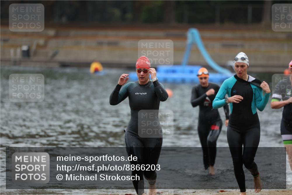 14.09.2025 - Stadtparktriathlon Michael Strokosch http://msf.ph/oto/8866203 14.09.2025 09:14:31 Schwimmen 445, 448, 450, 458, 477 meine-sportfotos.de