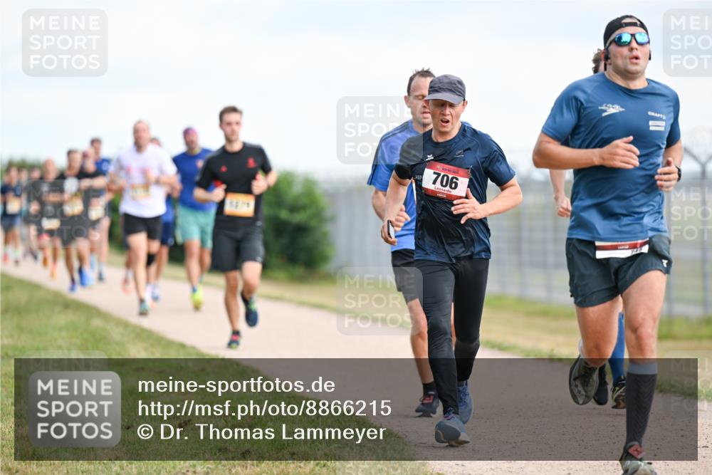 14.09.2025 - Airport Race Dr. Thomas Lammeyer http://msf.ph/oto/8866215 14.09.2025 12:06:56 Laufen 706 meine-sportfotos.de